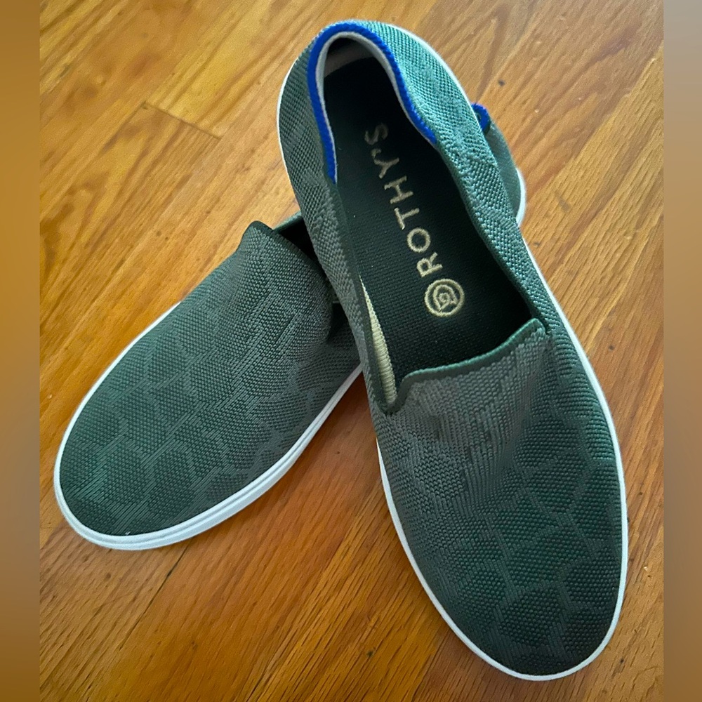 Rothy’s Women’s Green Slip On Sneakers Size 7